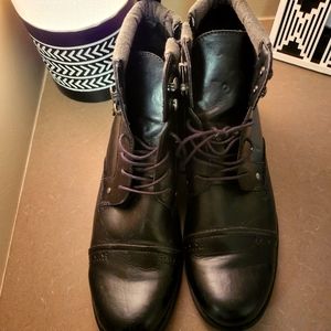 Mens boots
